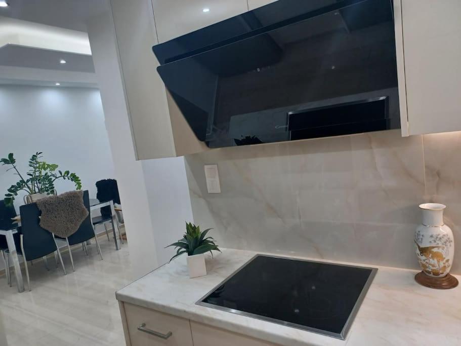Cozy Renovated Apartment أثينا المظهر الخارجي الصورة