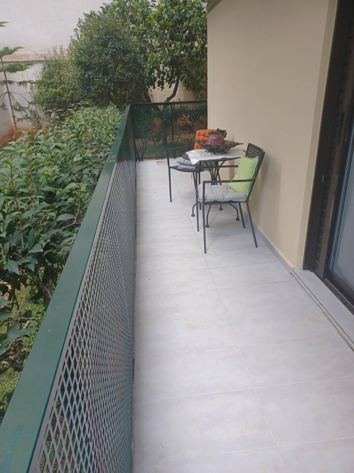 Cozy Renovated Apartment أثينا الغرفة الصورة